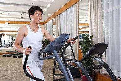 两刀见祖宗！《空洞骑士：丝之歌》Steam国区已多半差评